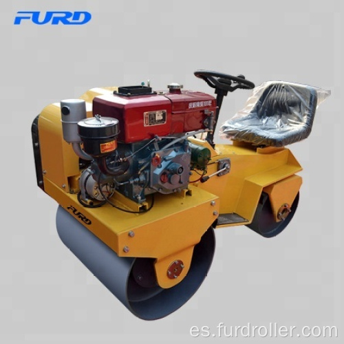 Rodillo utilitario de motor diesel de agua fría de 1 tonelada con tambores vibratorios en tándem de 700 mm (28 ") (FYL-850S)